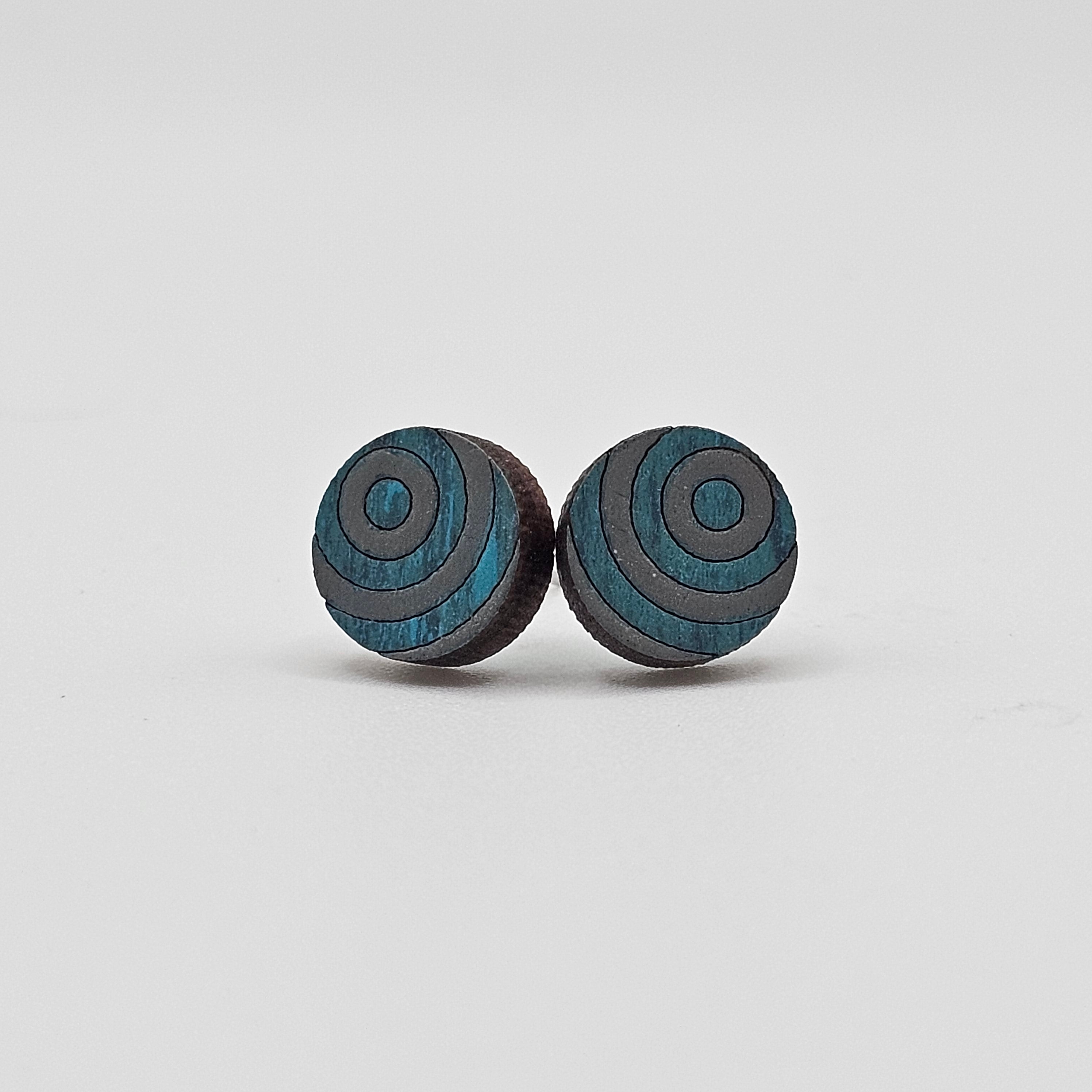 Concentric Circle Stud Earrings | Laser Engraved Wood | Surgical Steel - SEHSM4