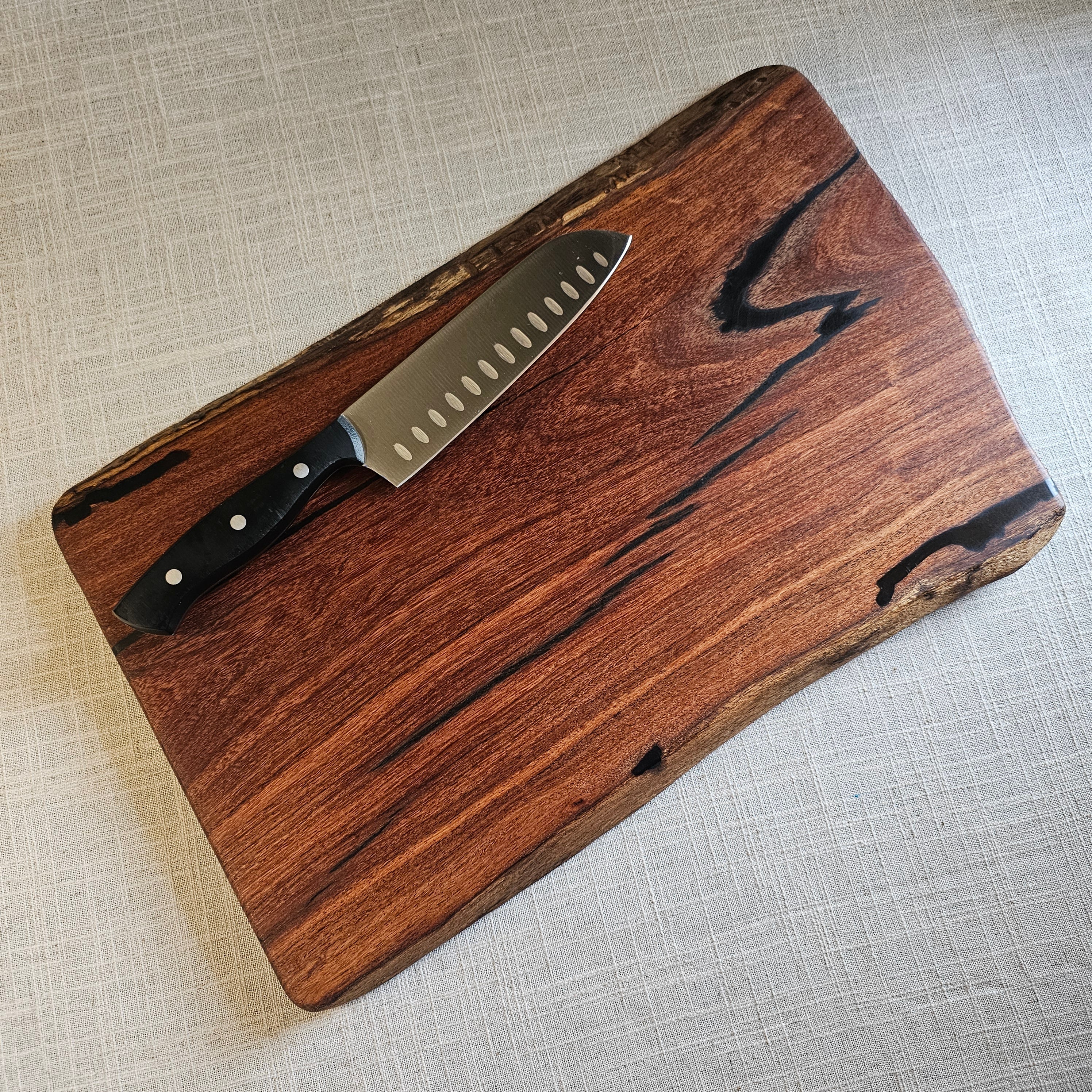 Texas Mesquite Full Live-Edge Cutting Board